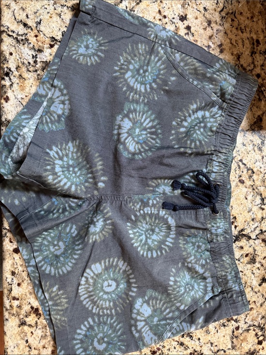 Toad&Co Pants - Toad&Co Gray and Light Blue Tie-Dye Women's Hybrid Shorts